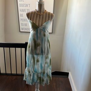 F21 ruffled hem blue green white midi dress